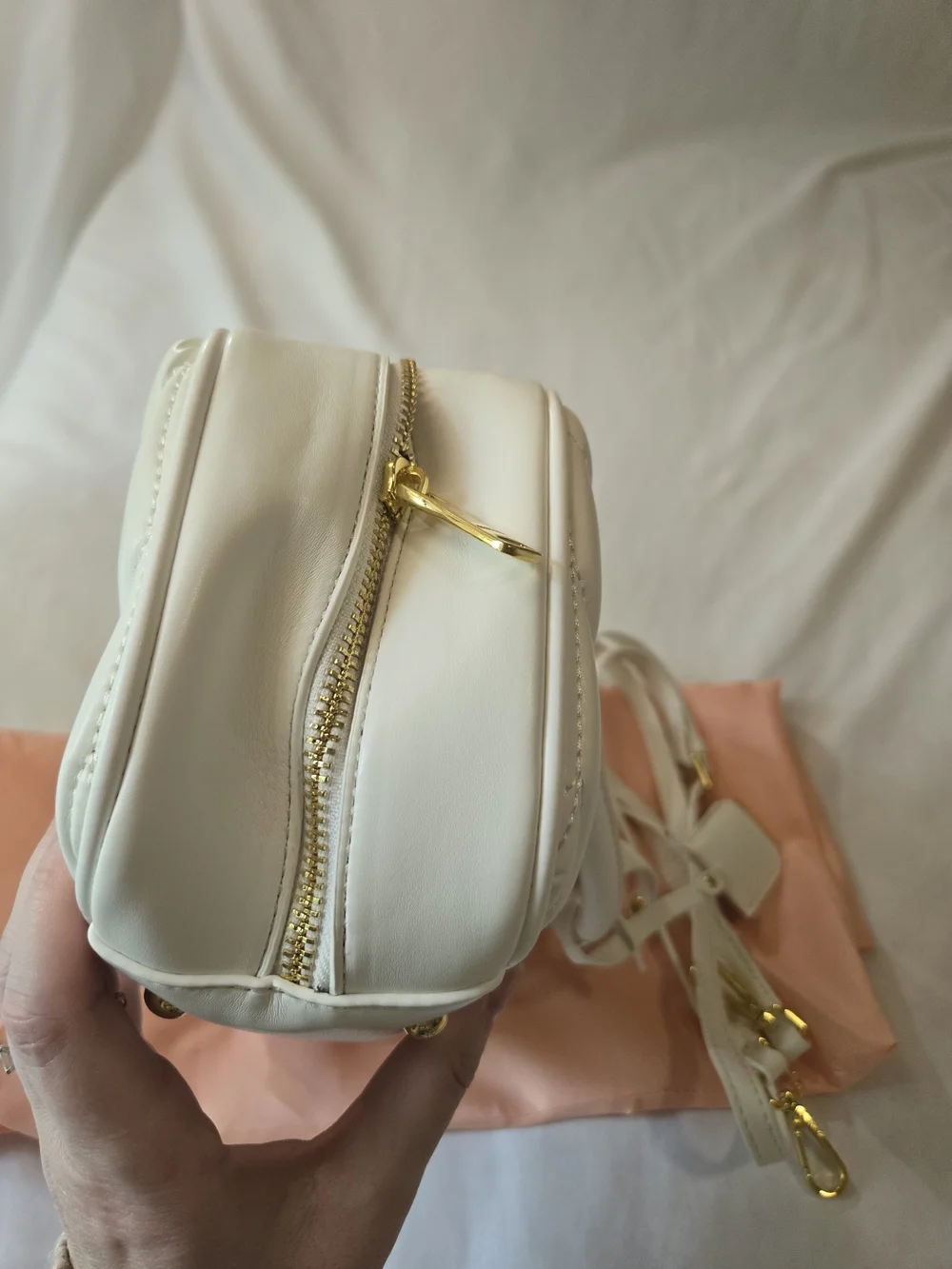 Gorgeous White Quilted Top-Handle Women’s Matelasse Leather Bag